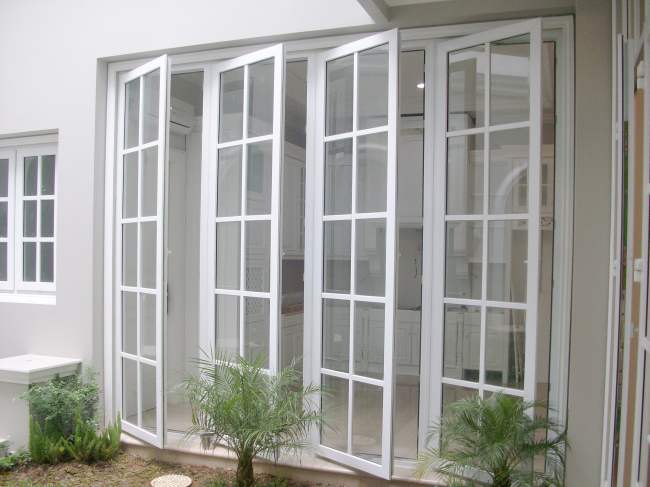 Keunggulan Kusen Aluminium Dibandingkan Kayu