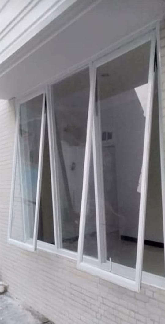 Jendela Aluminium Casement 6