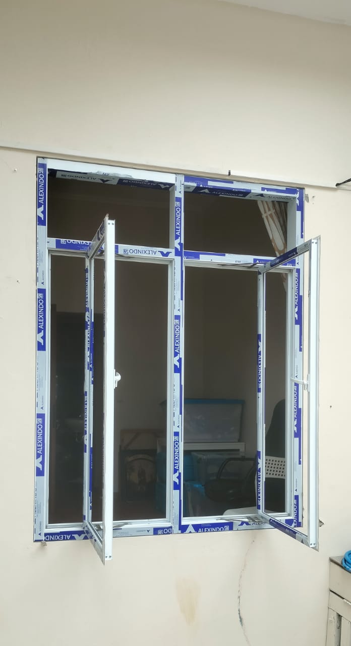 Jendela Aluminium Casement 3