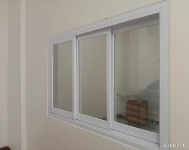 Jendela Aluminium Casement 10