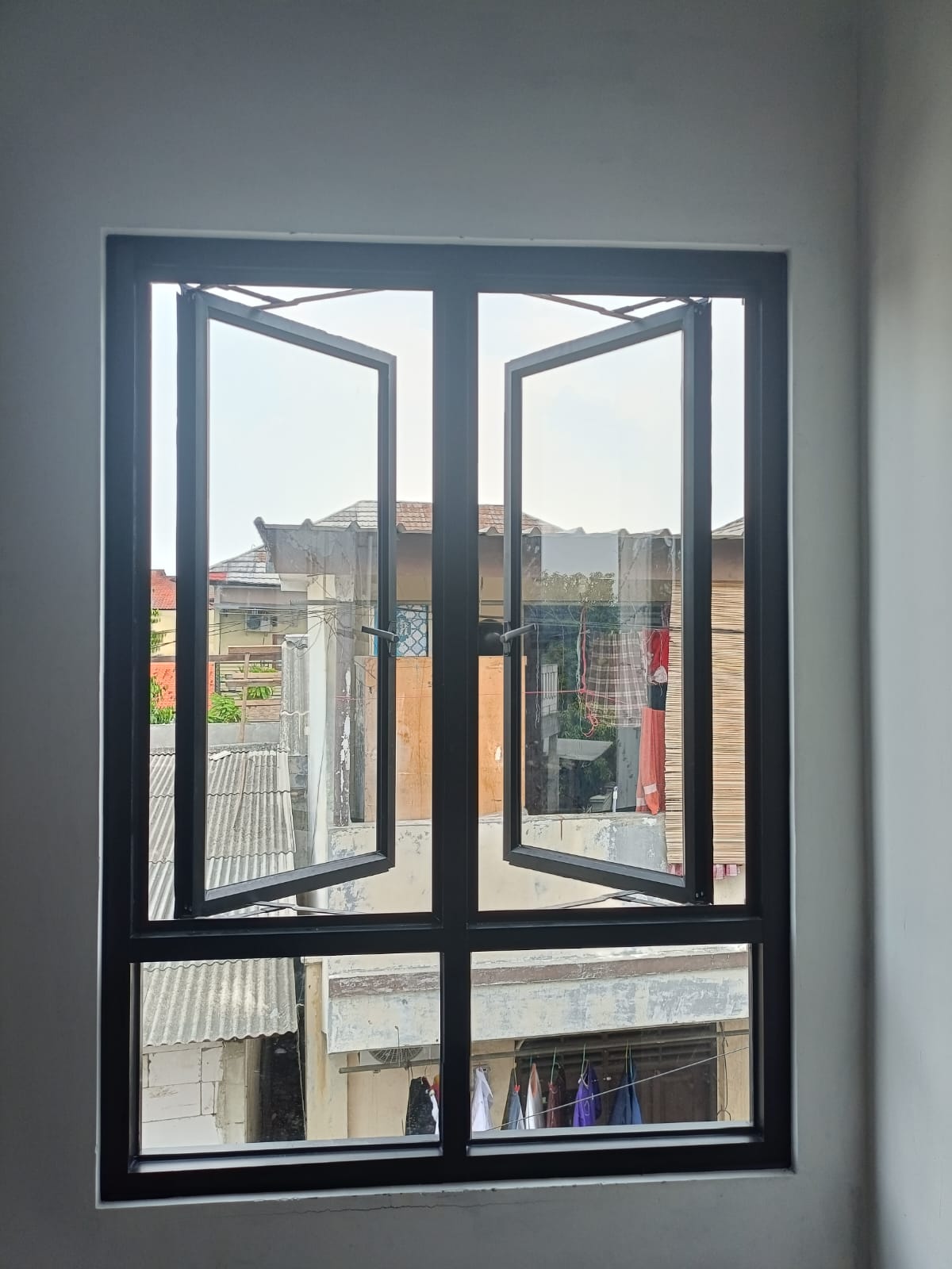 Jendela Aluminium Casement 2